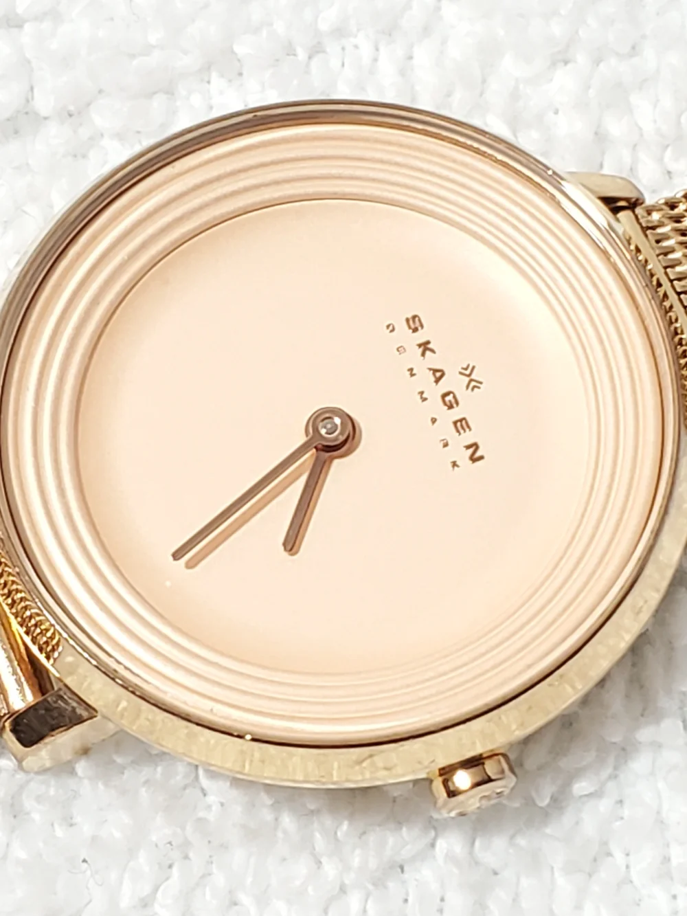 Skagen Ditte Women's Quartz Watch Rose Gold Tone Stainless Steel Mesh Band